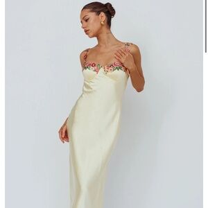 Rose garden yellow satin maxi dress - selfie leslie princess polly kenzie dress